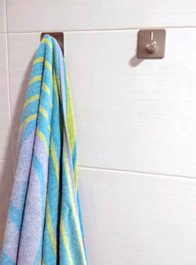 toallero dentro de la ducha